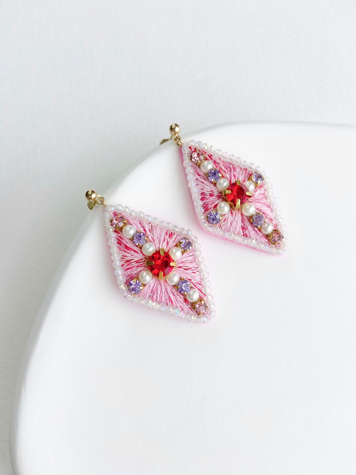 IE082_Thread & Bead Embroidered Earrings