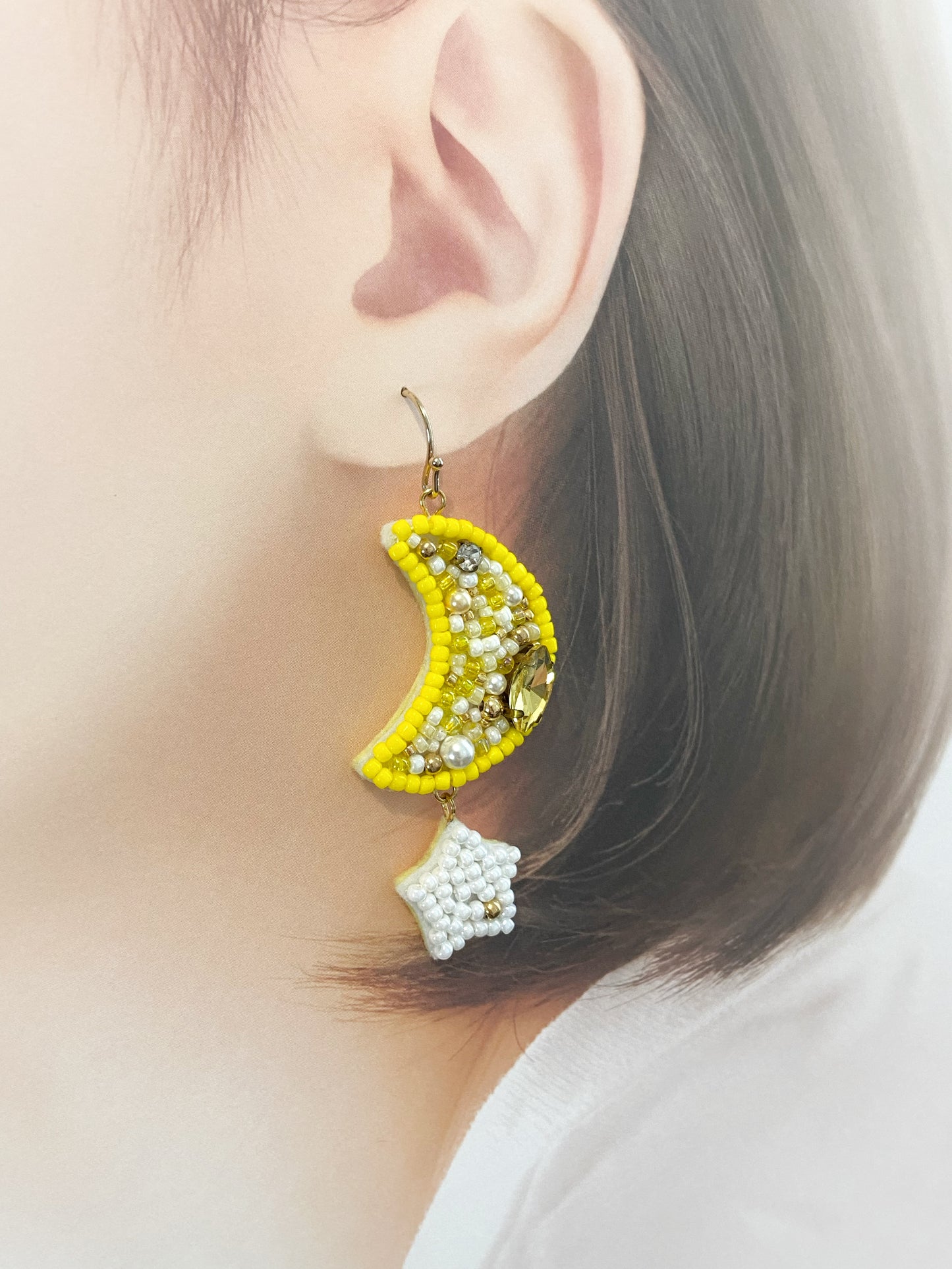 IE149_Starry Moon Bead Embroidered Earrings
