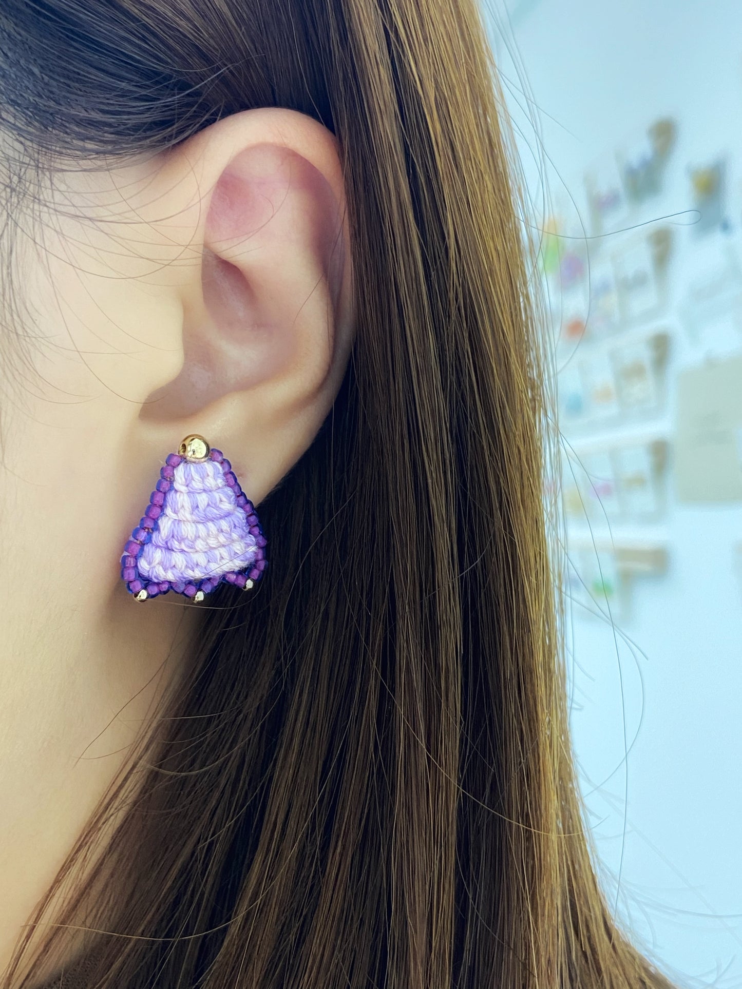 IE175_Thread & Bead Embroidered Earrings