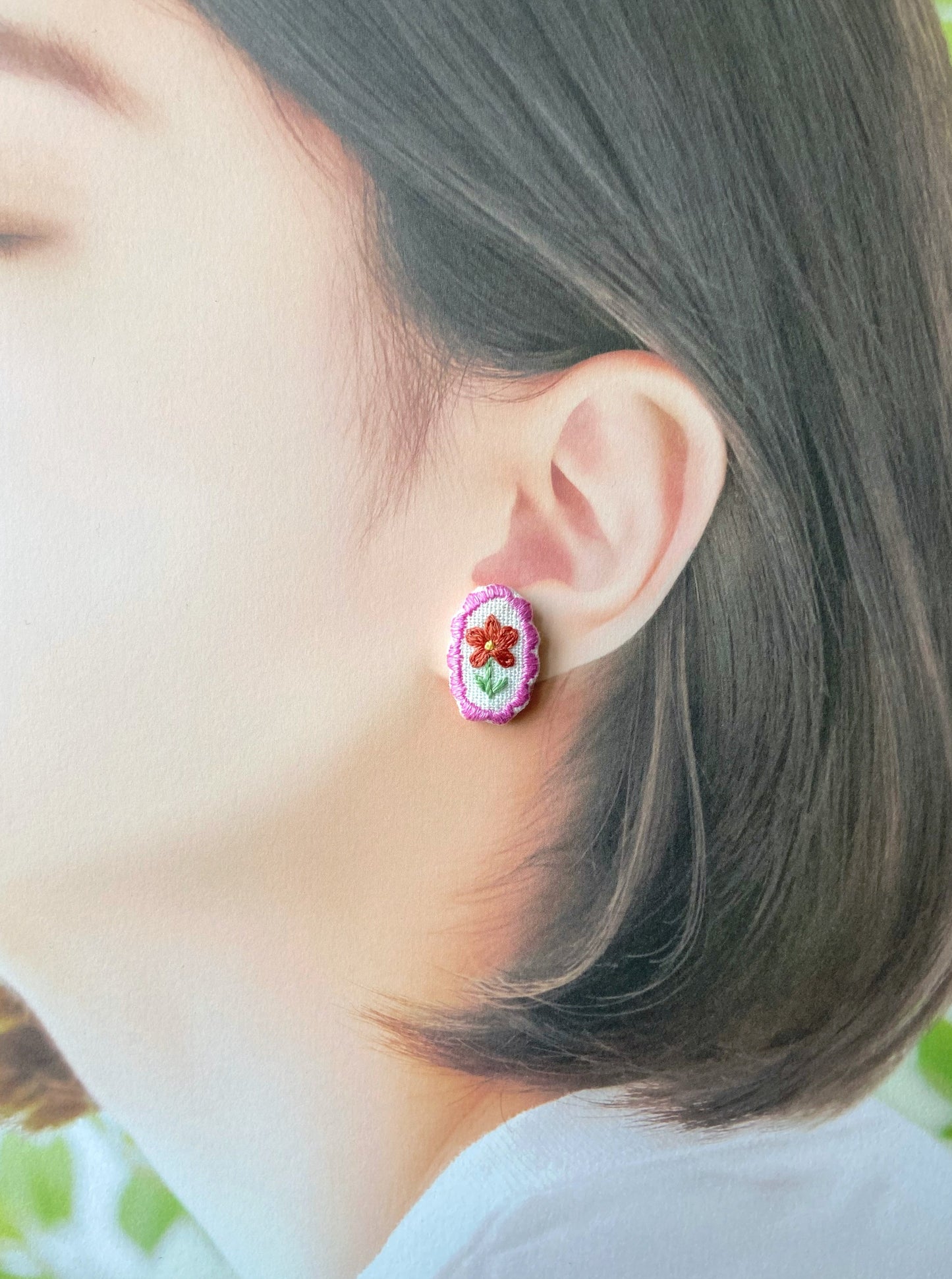 IE191_Thread Embroidered Earrings