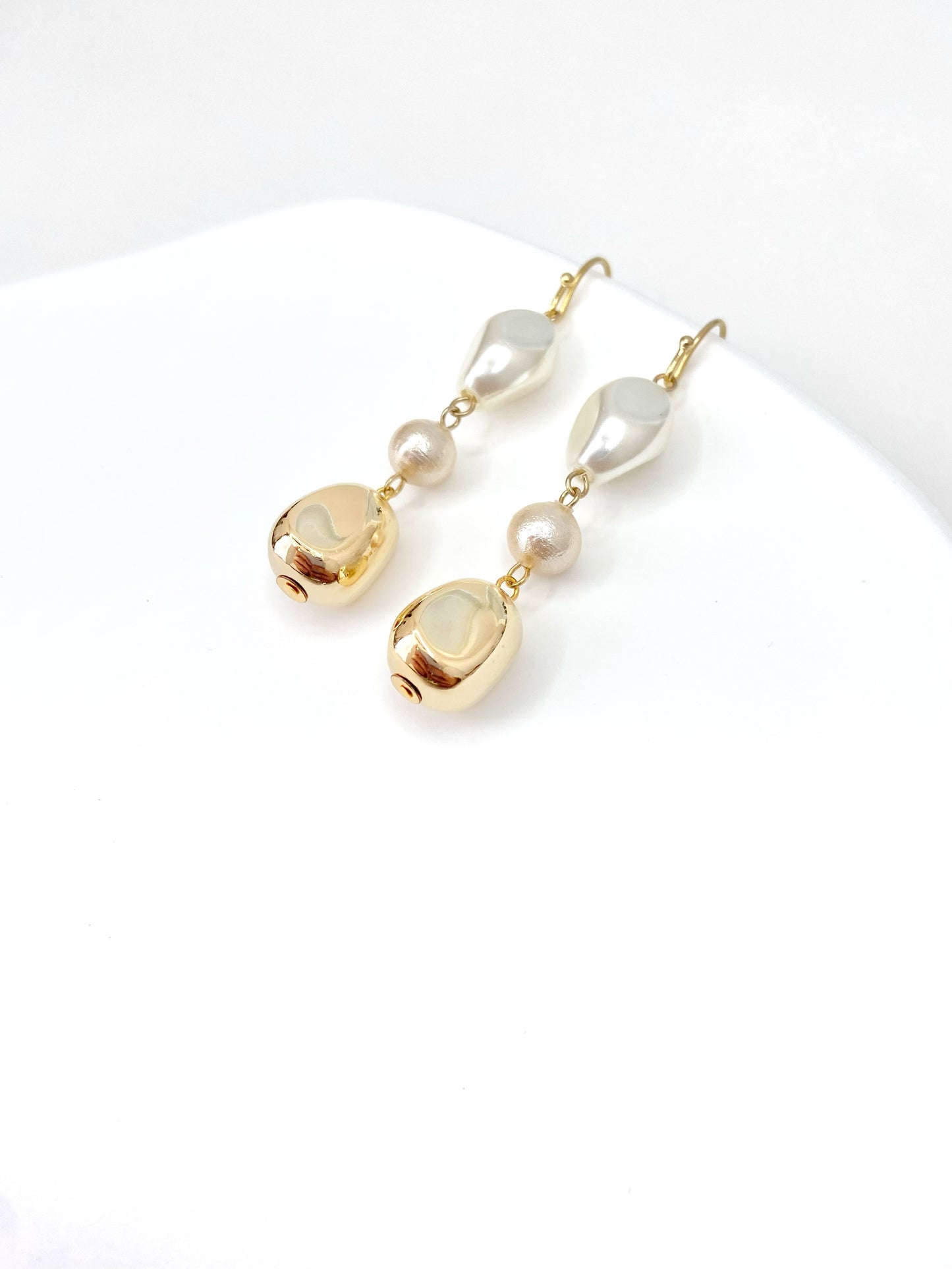 IE286_Bead Earrings