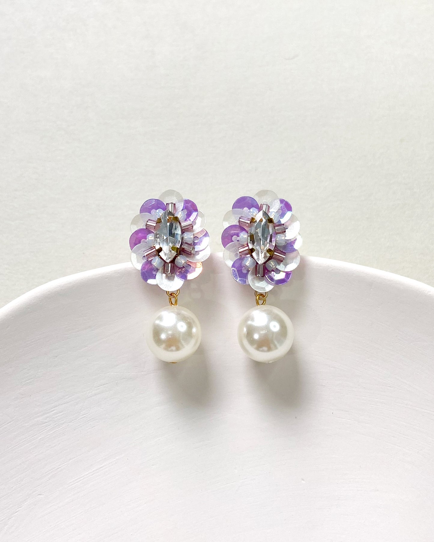 IE307_Bead Embroidered Earrings
