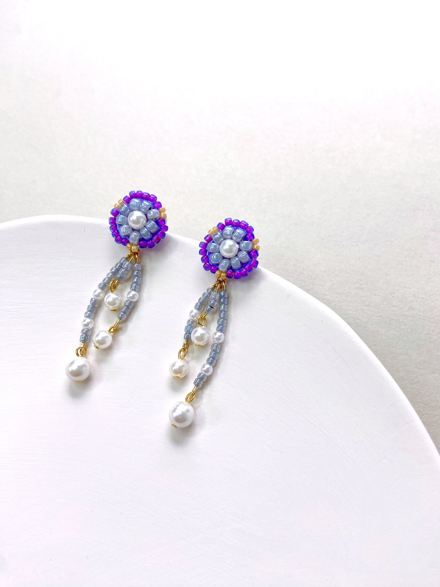 IE318_Bead Embroidered Earrings