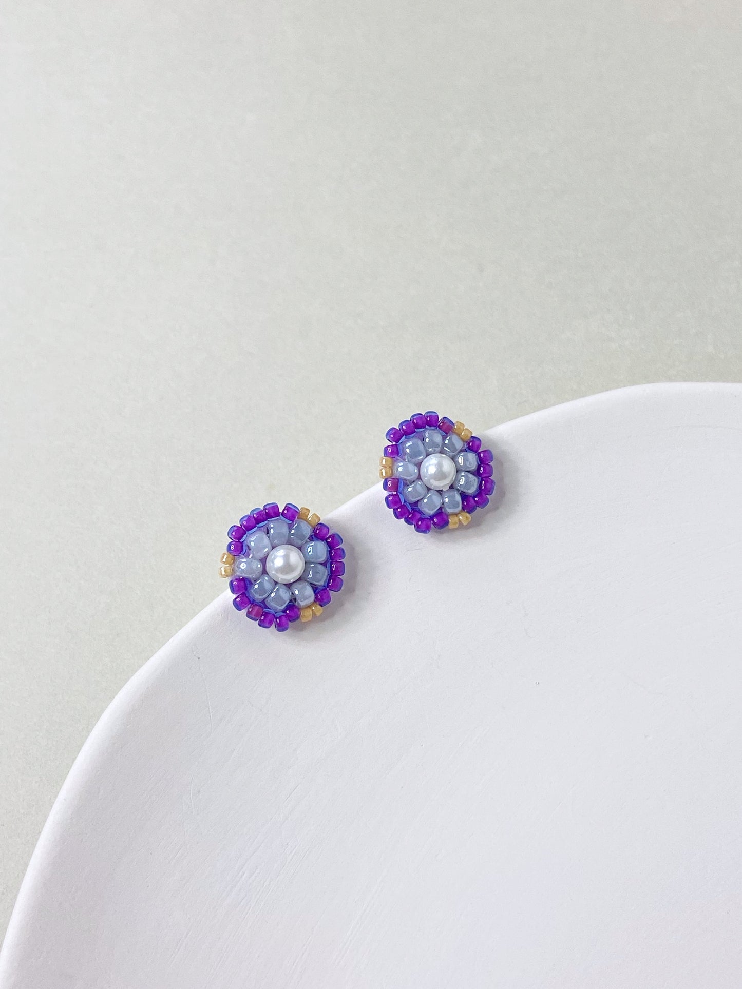IE322_Bead Embroidered Earrings