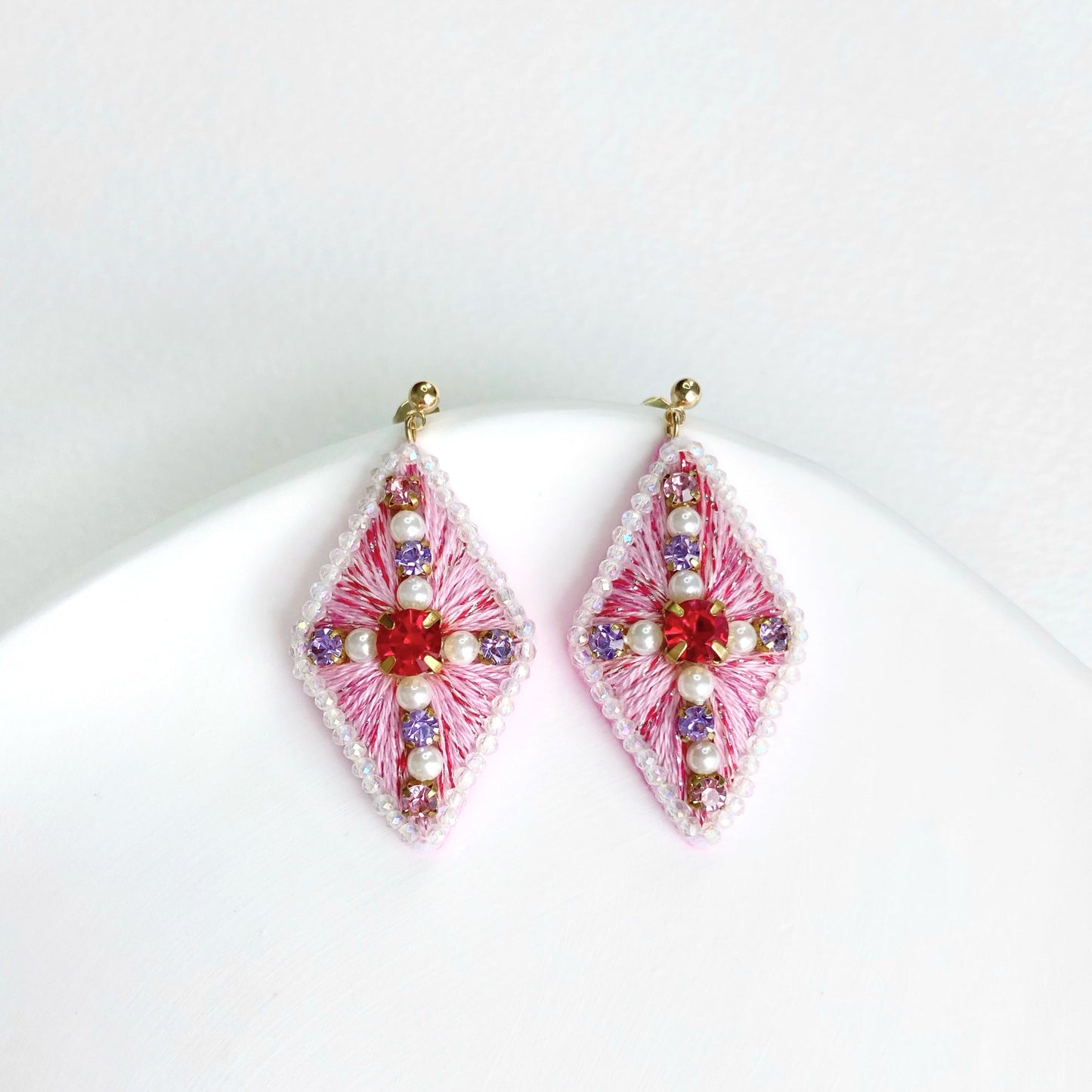 IE082_線珠刺繡耳環
