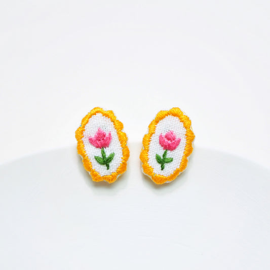 IE107_Thread Embroidered Earrings