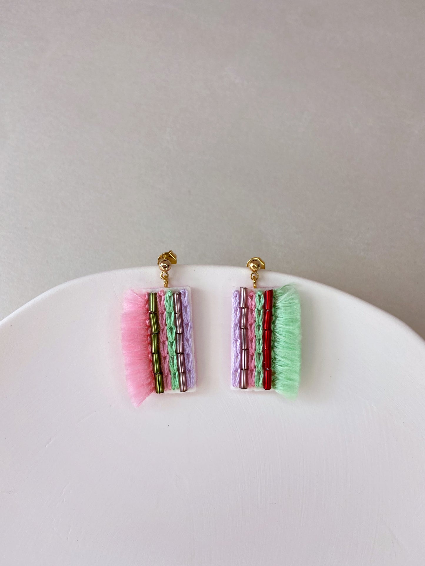 IE112_Thread & Bead Embroidered Earrings