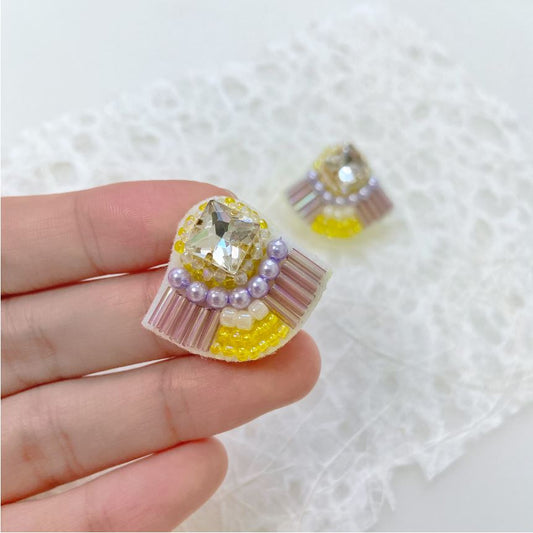 IE122_Bead Embroidered Earrings