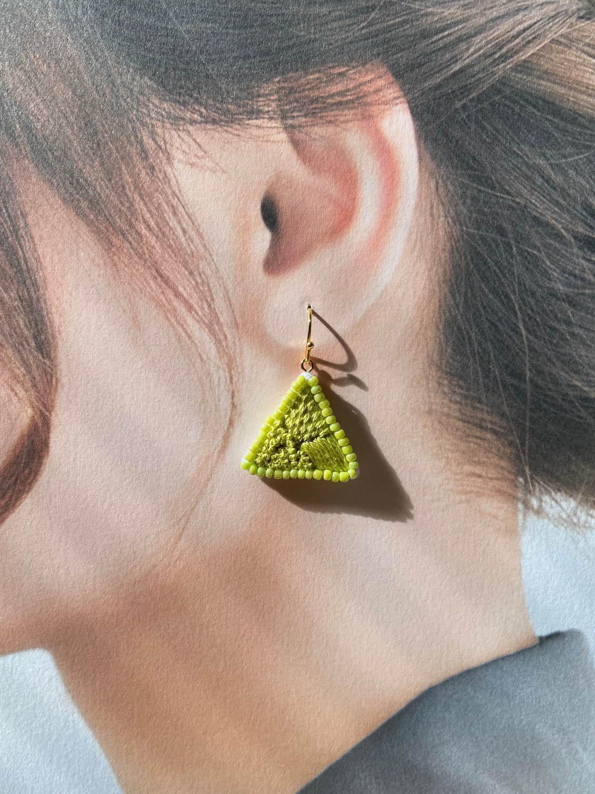 IE126_Thread & Bead Embroidered Earrings