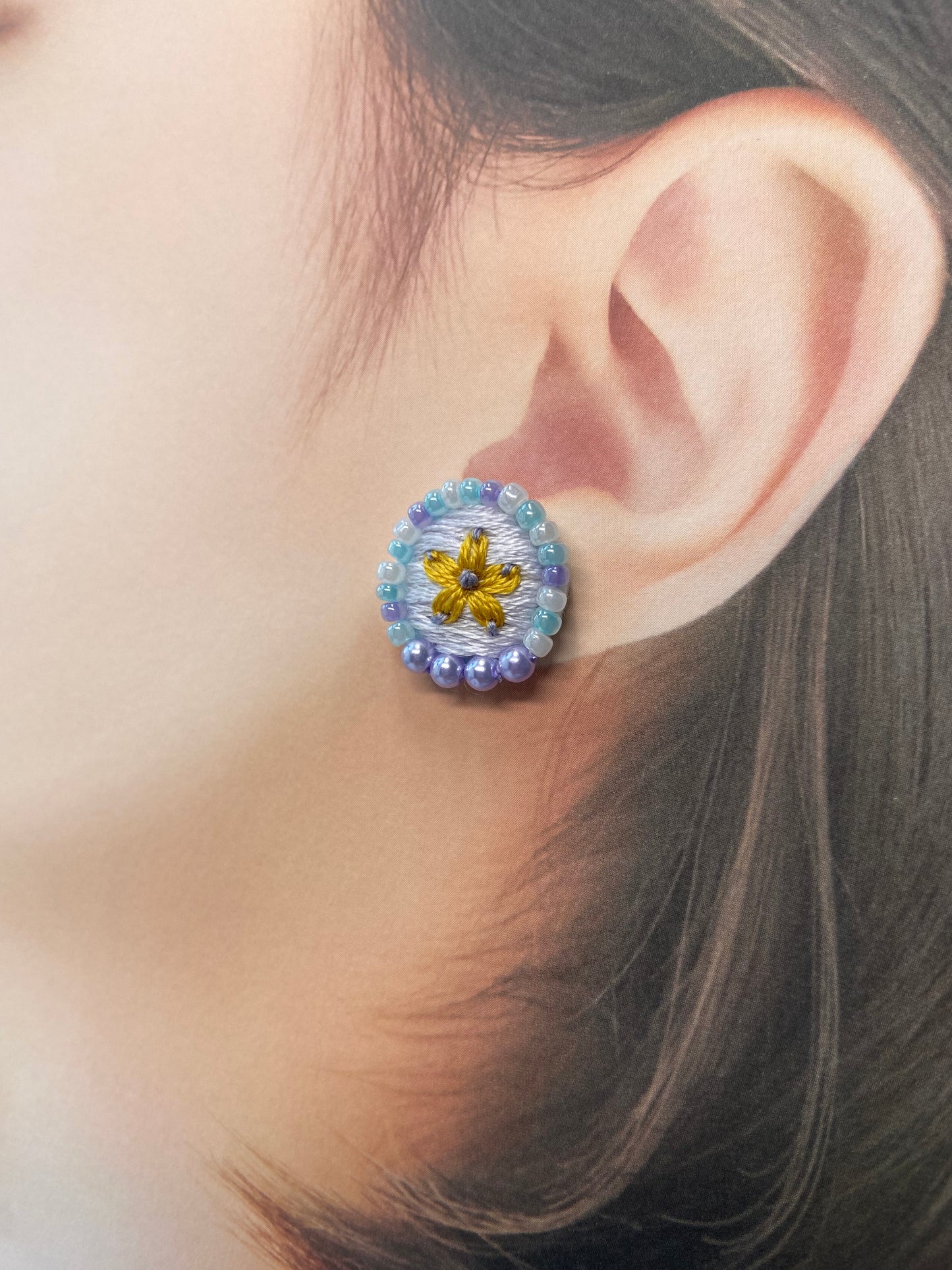IE134_Thread & Bead Embroidered Earrings