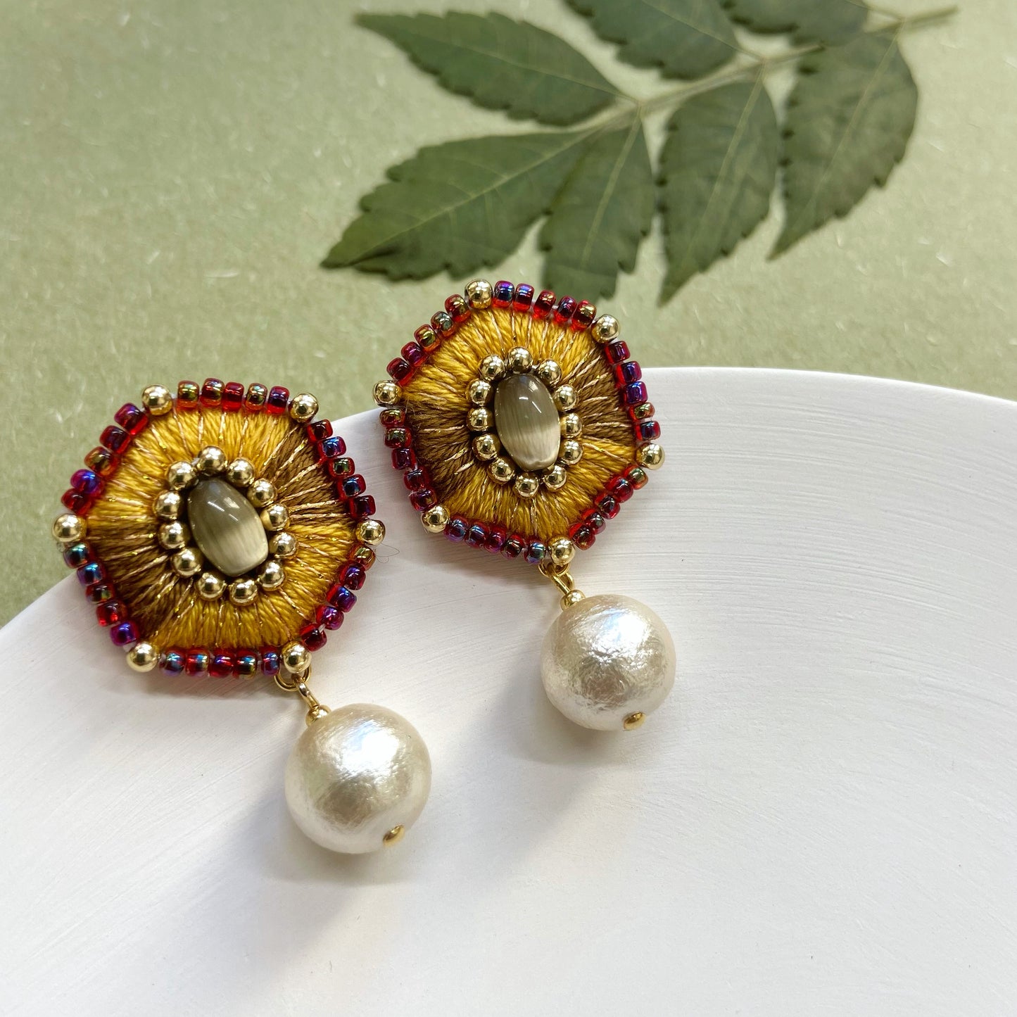 IE137_Thread & Bead Embroidered Earrings