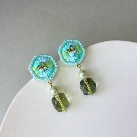 IE188_Thread & Bead Embroidered Earrings