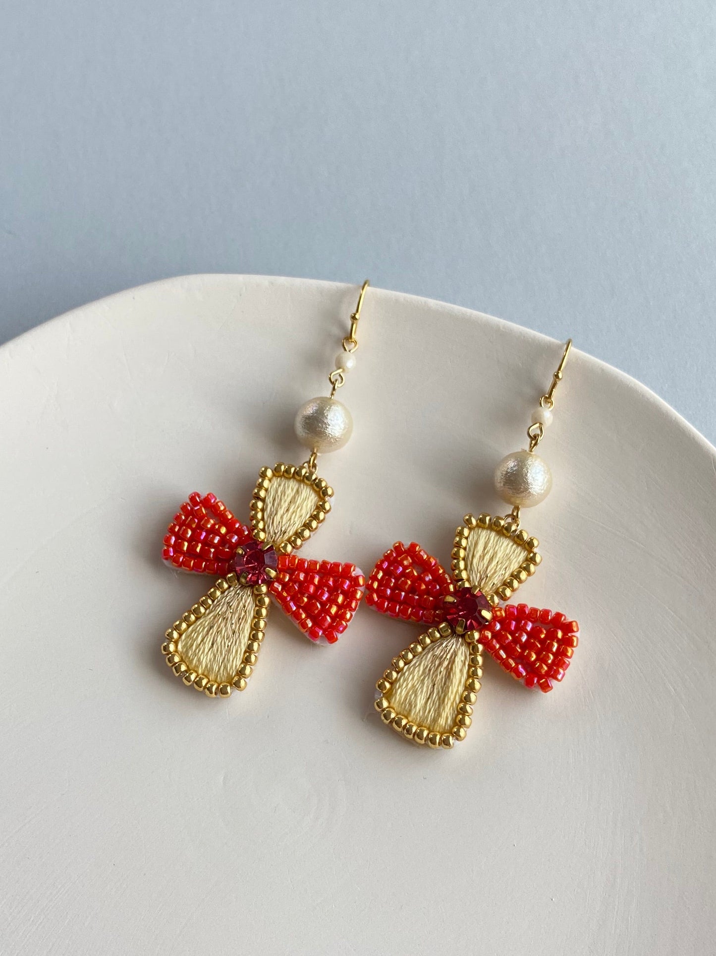 IE196_Thread & Bead Embroidered Earrings
