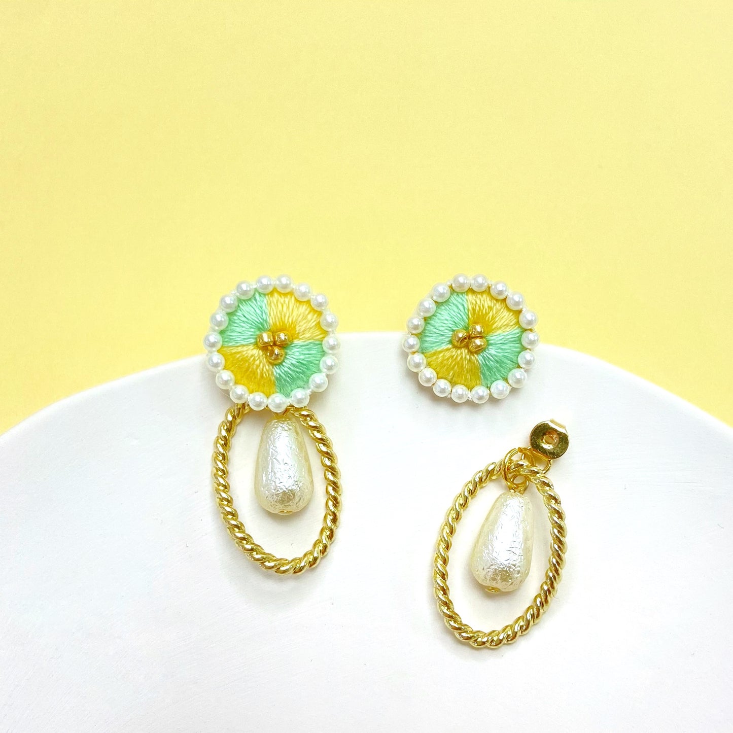 IE200_Thread & Bead Embroidered Earrings_2-ways