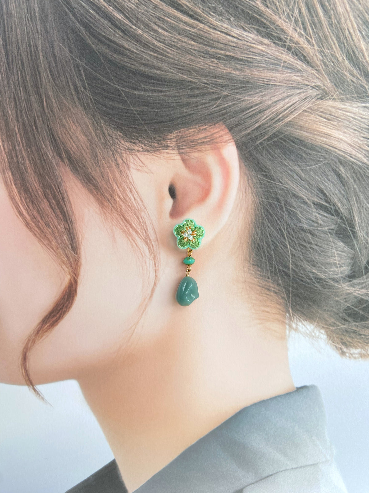 IE203_Thread & Bead Embroidered Earrings_2-ways