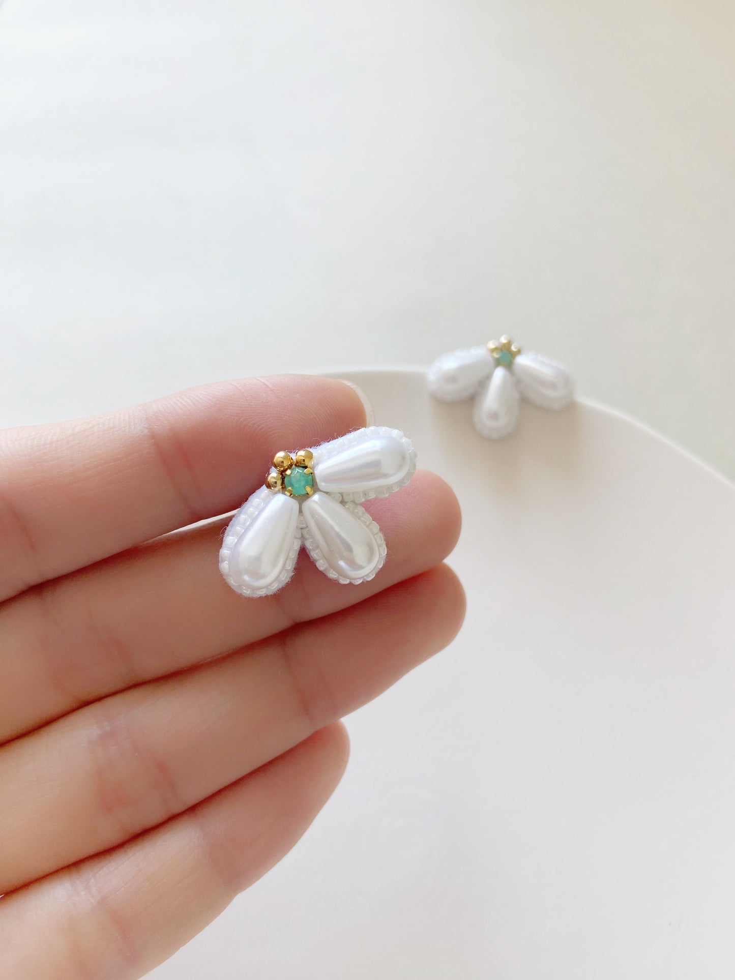 IE219_Bead Embroidered Earrings