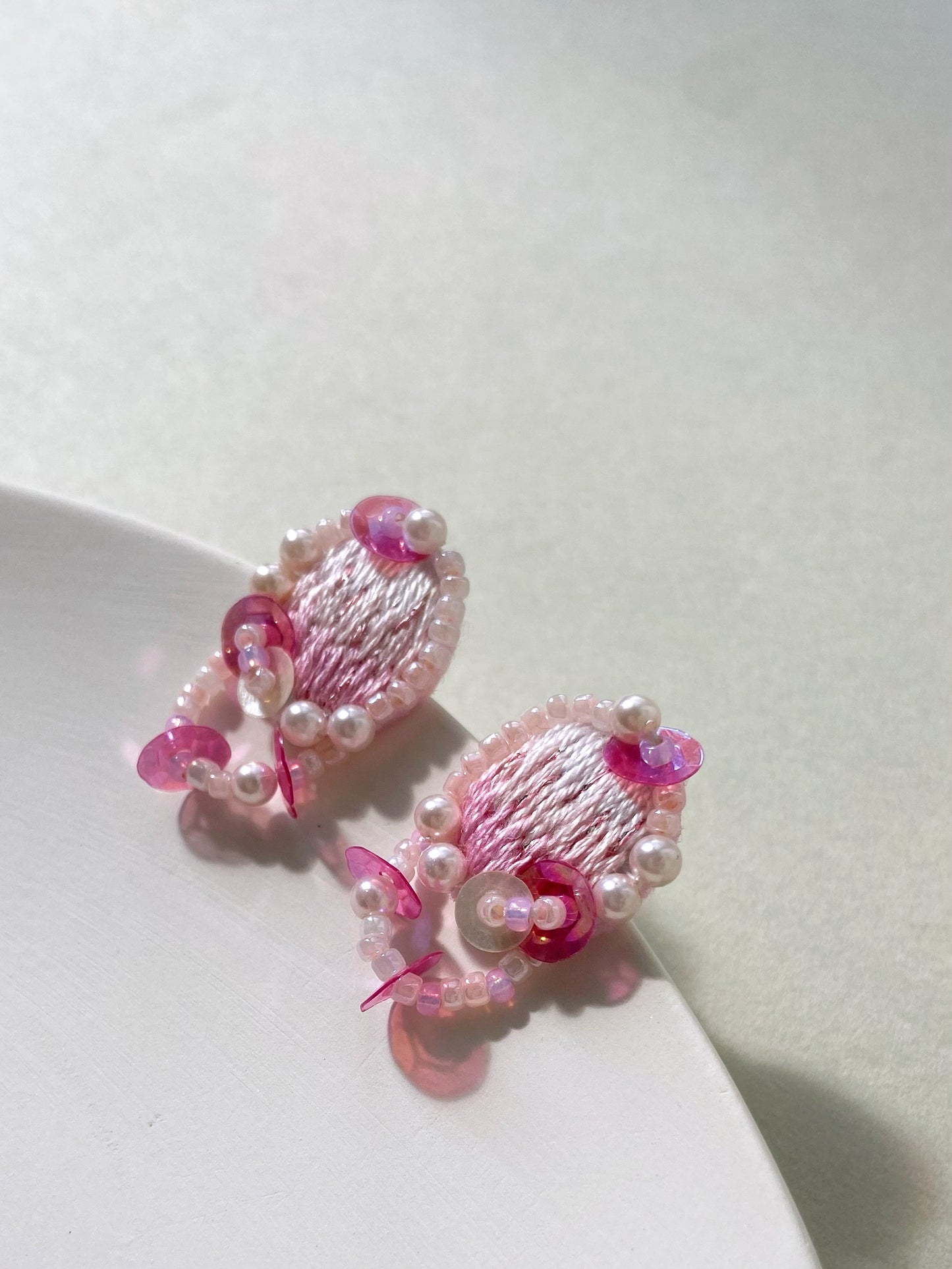 IE223_Thread & Bead Embroidered Earrings