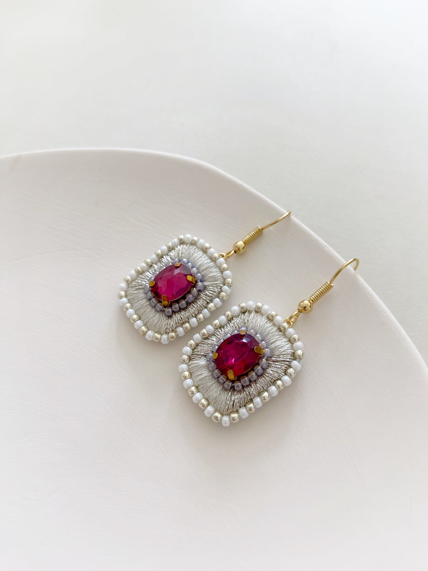 IE229_Thread & Bead Embroidered Earrings