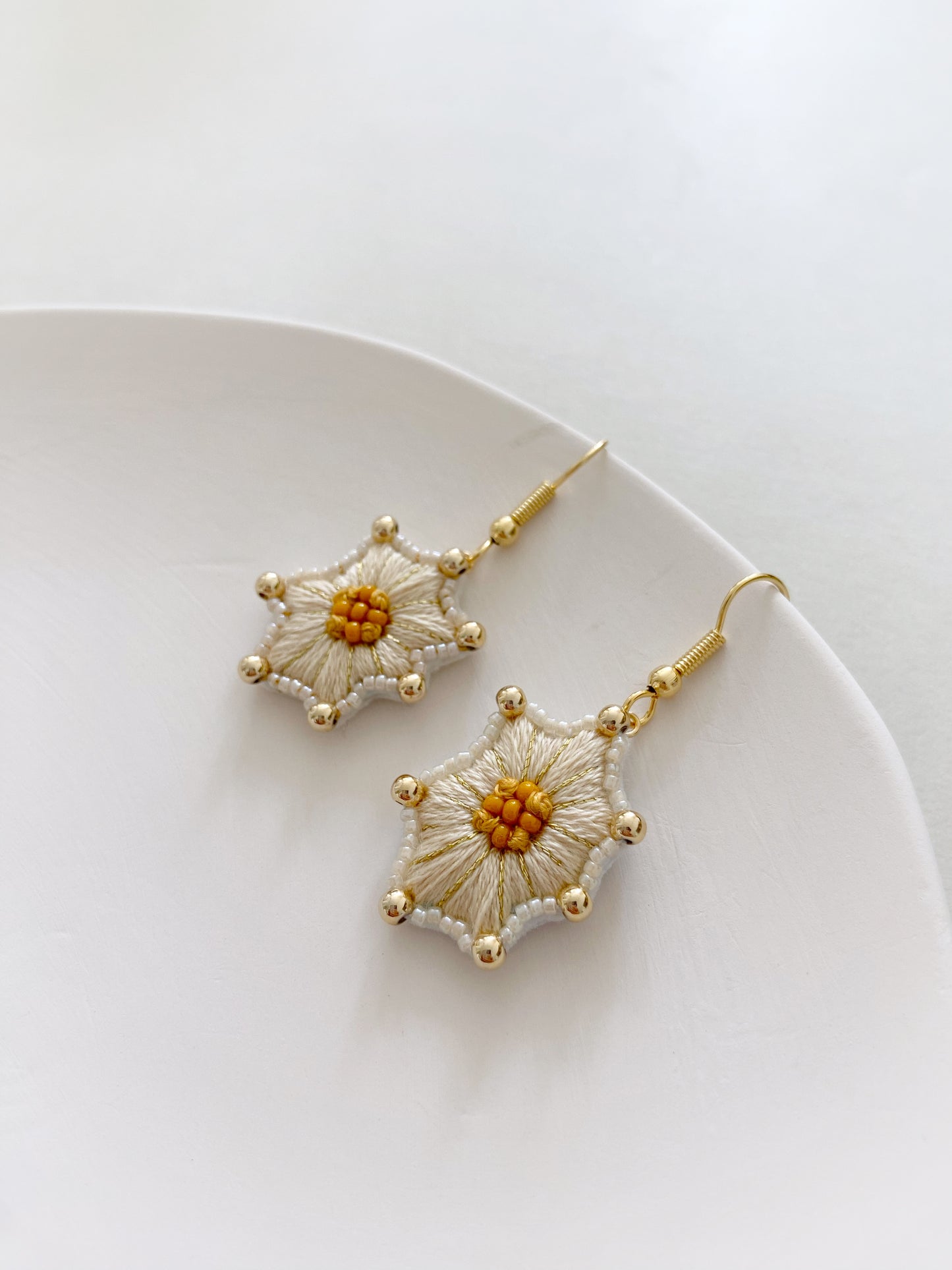 IE230_Thread & Bead Embroidered Earrings