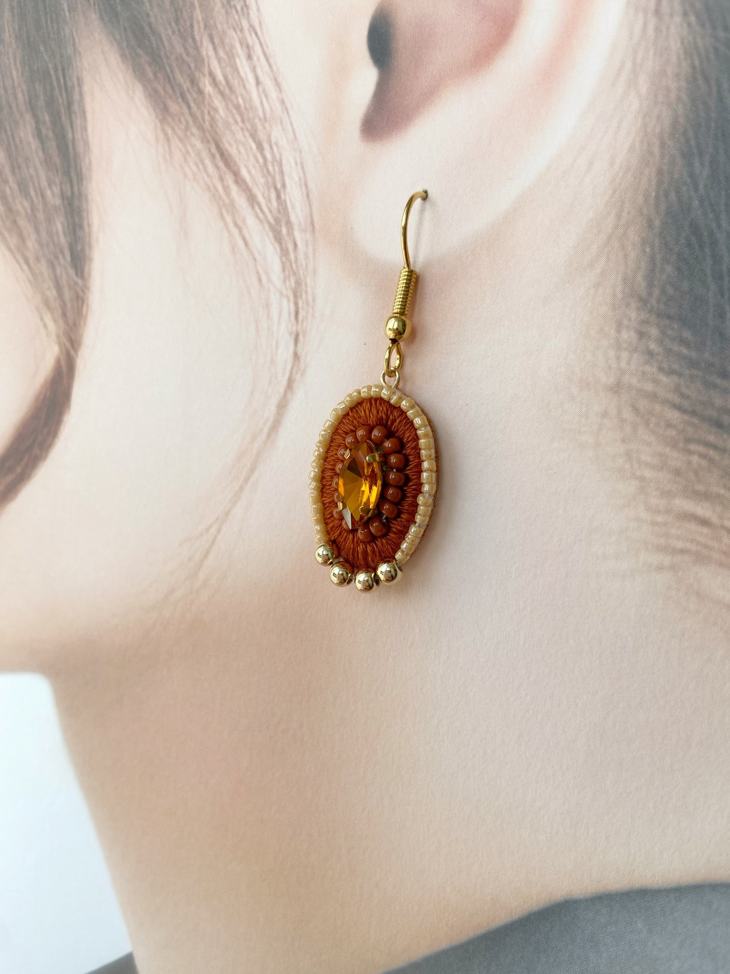 IE231_Thread & Bead Embroidered Earrings