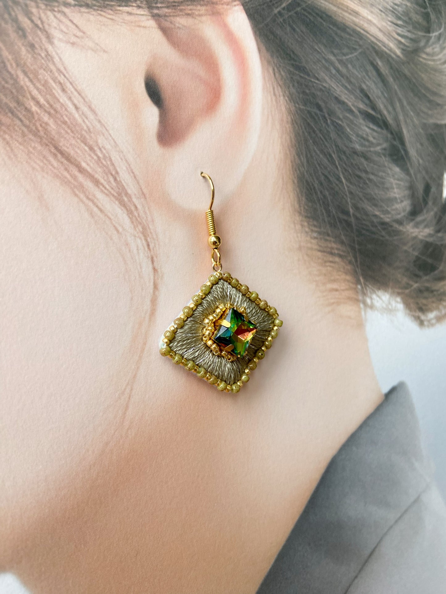 IE233_Thread & Bead Embroidered Earrings