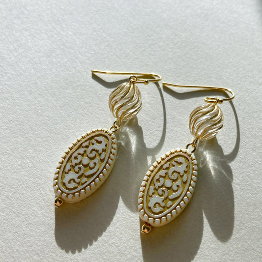 IE238_Bead Earrings