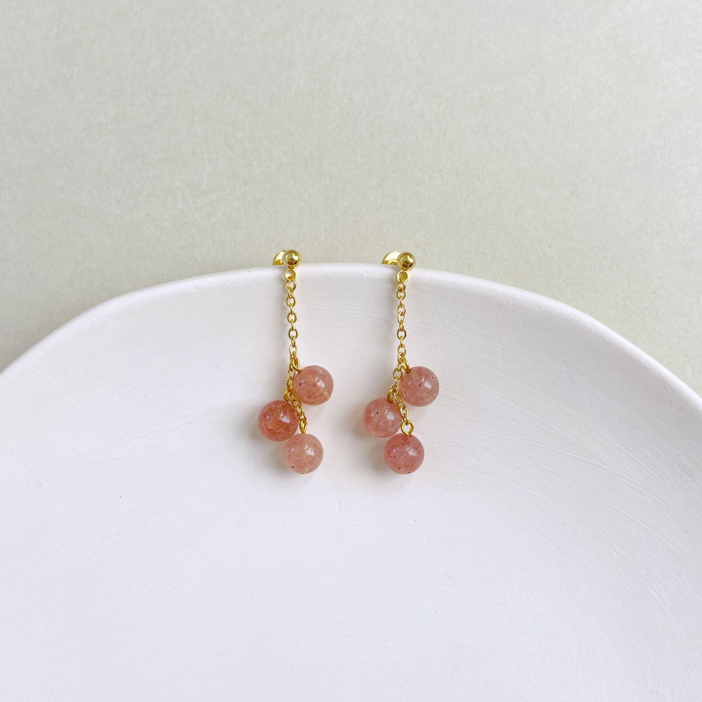 IE248_Bead Earrings_Strawberry Quartz