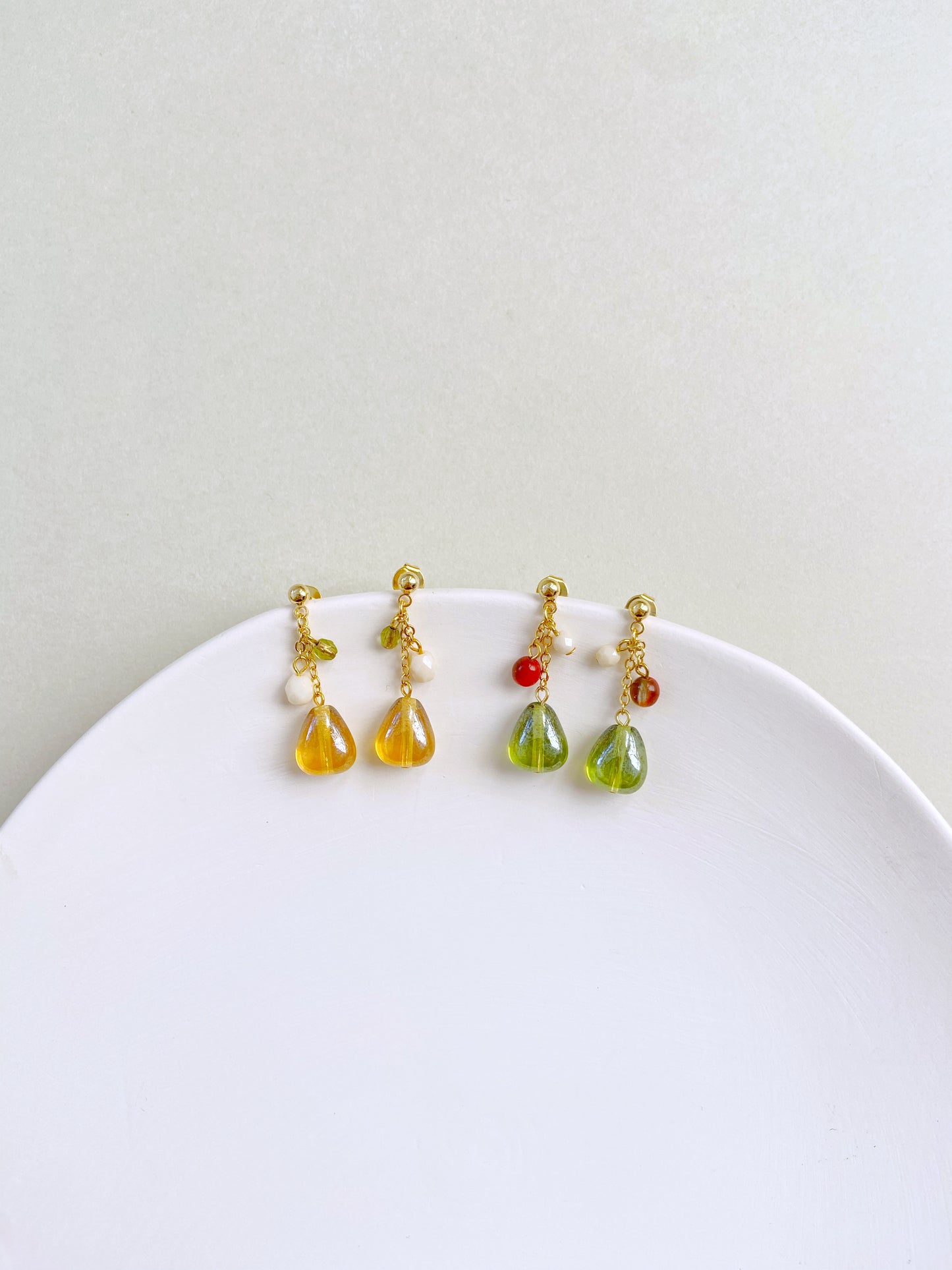 IE252_Bead Earrings