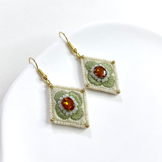 IE287_線珠刺繡耳環