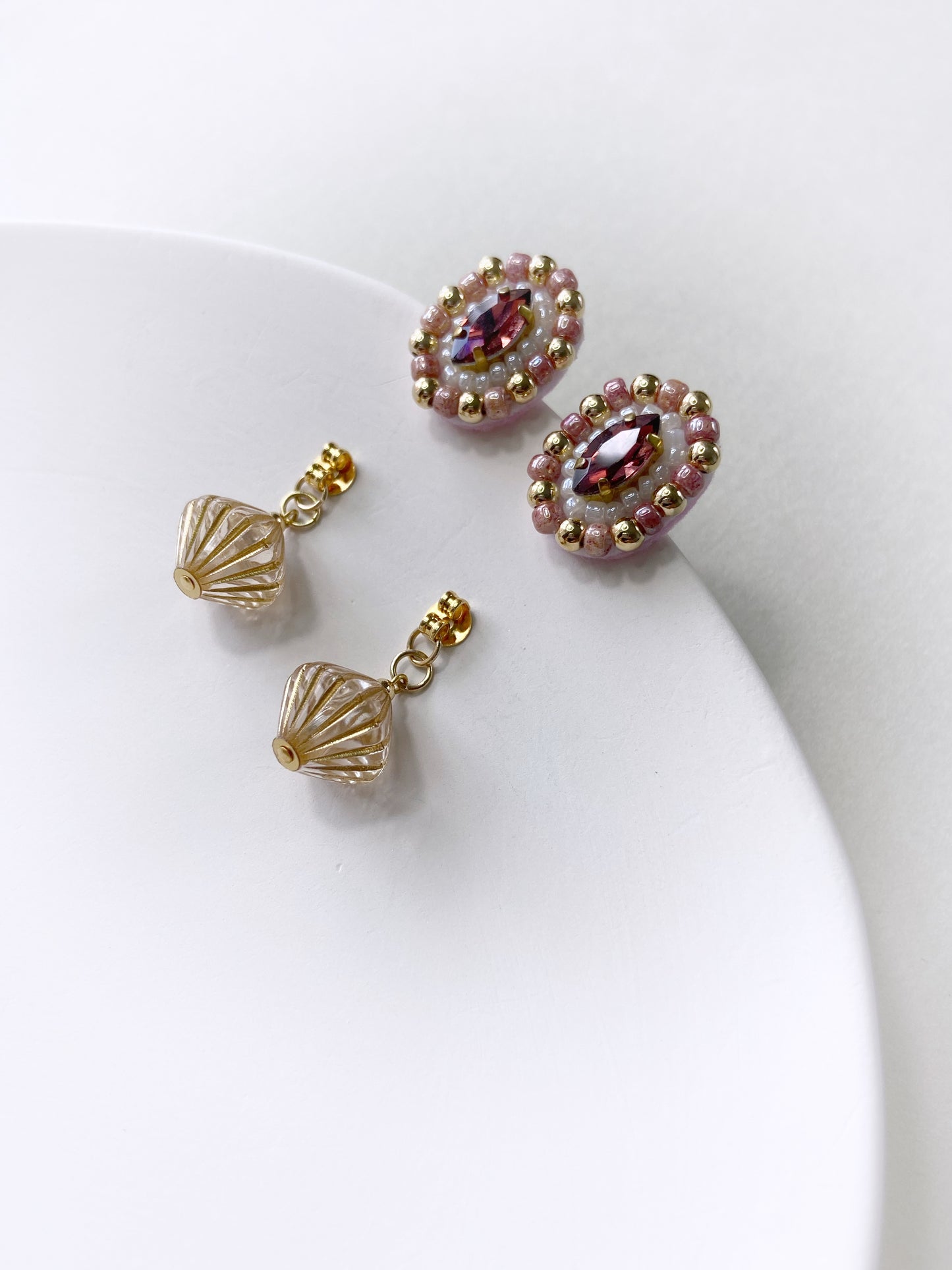 IE308_Bead Embroidered Earrings