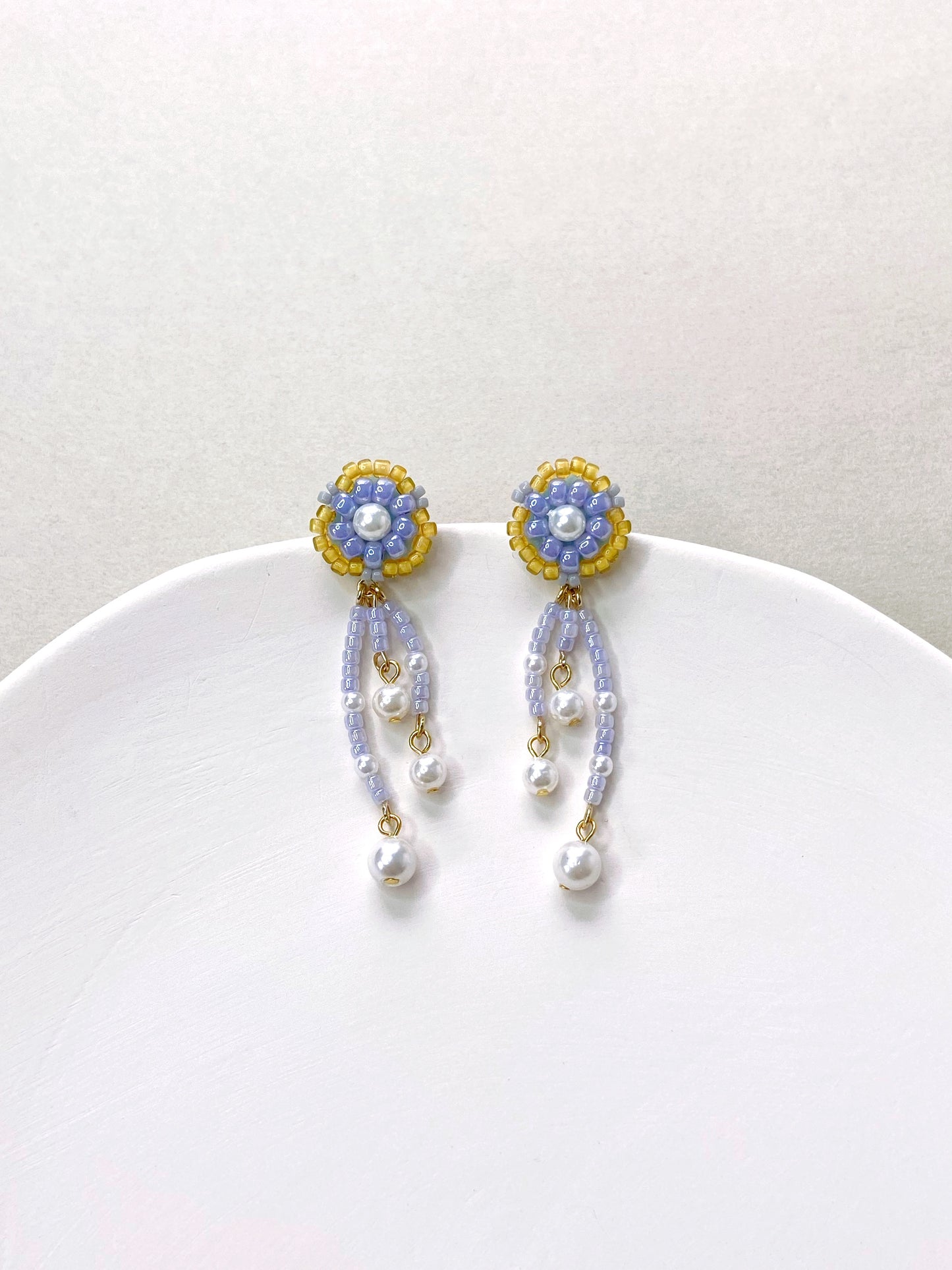 IE318_Bead Embroidered Earrings