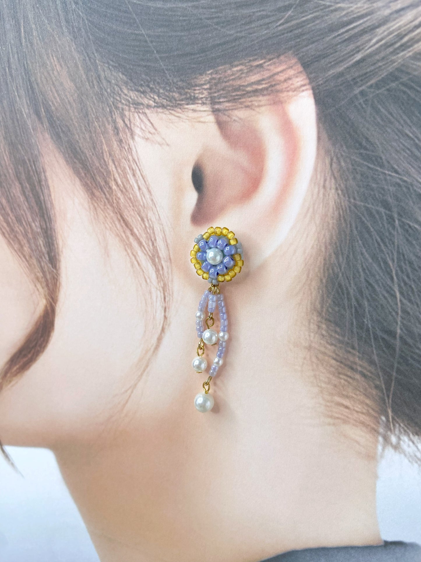 IE318_Bead Embroidered Earrings