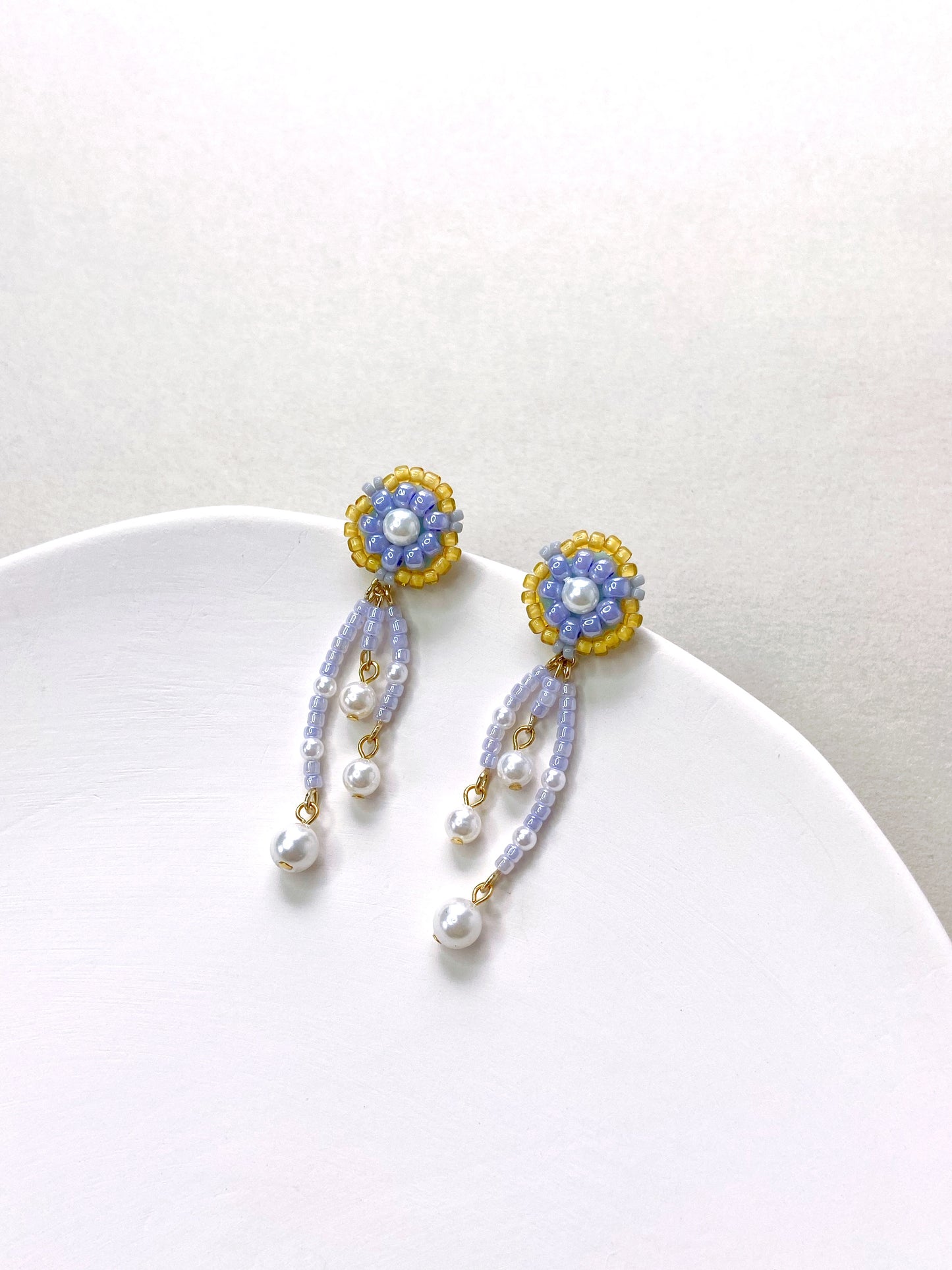 IE316_Bead Embroidered Earrings