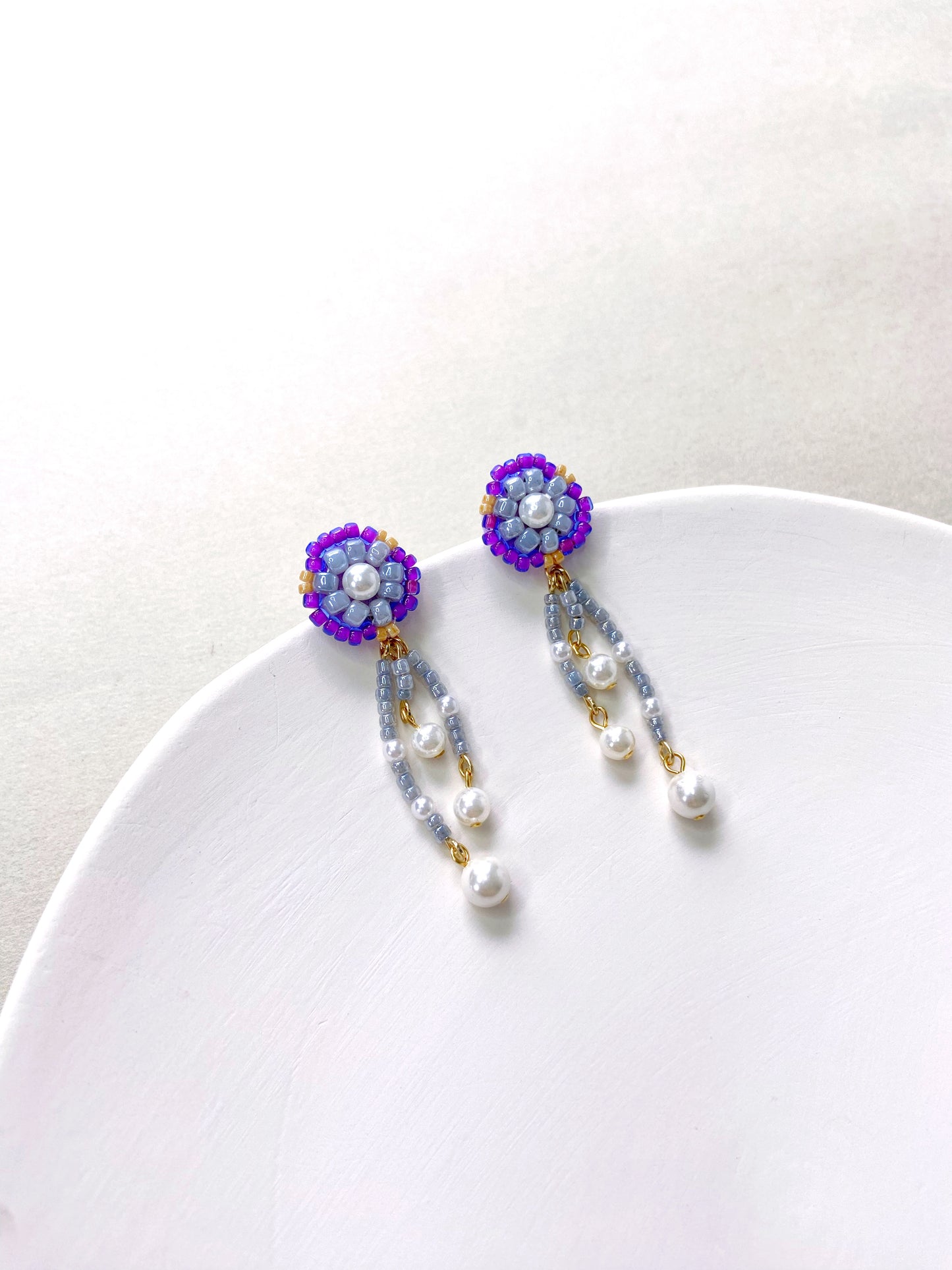 IE319_Bead Embroidered Earrings