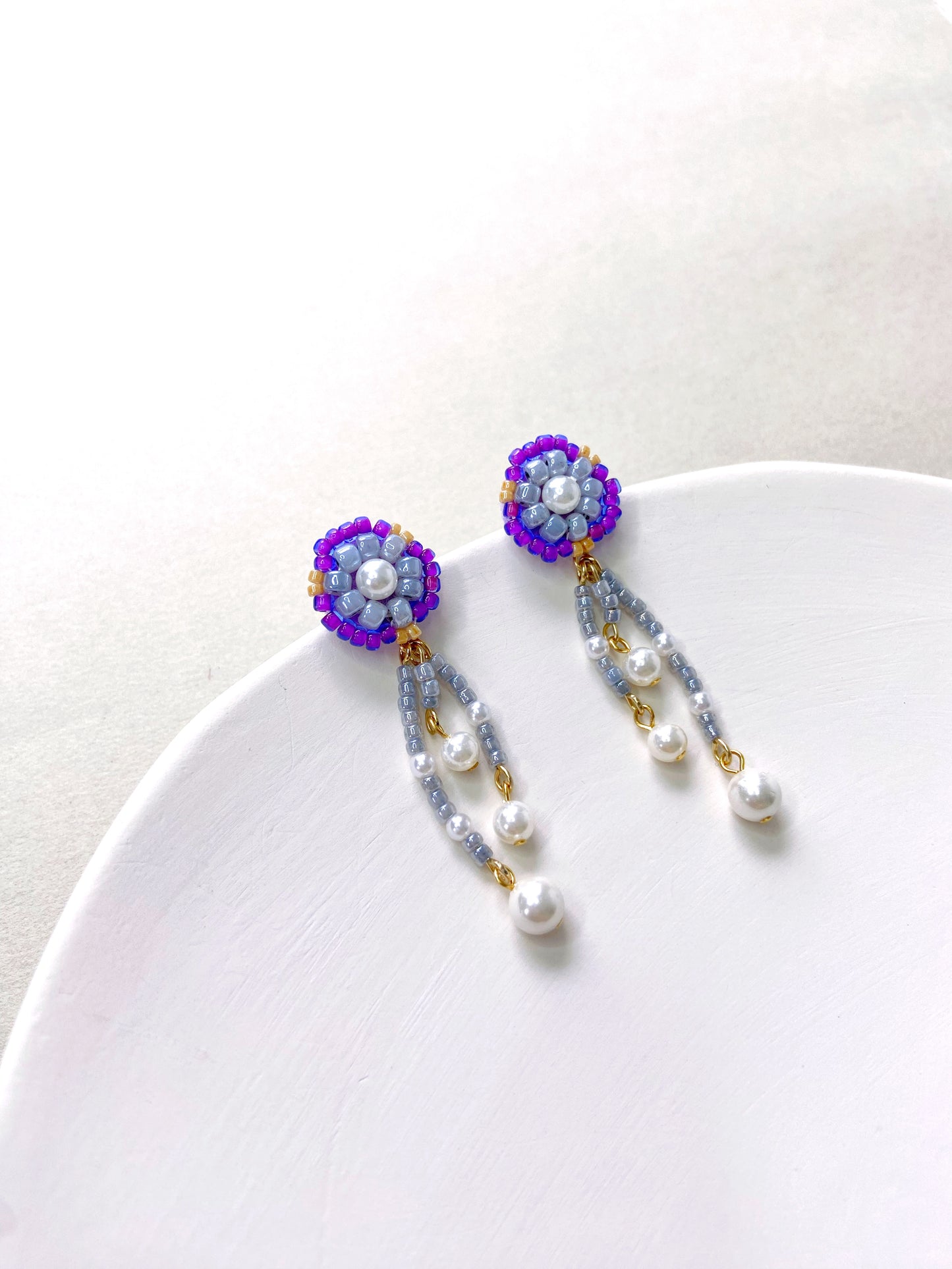 IE319_Bead Embroidered Earrings