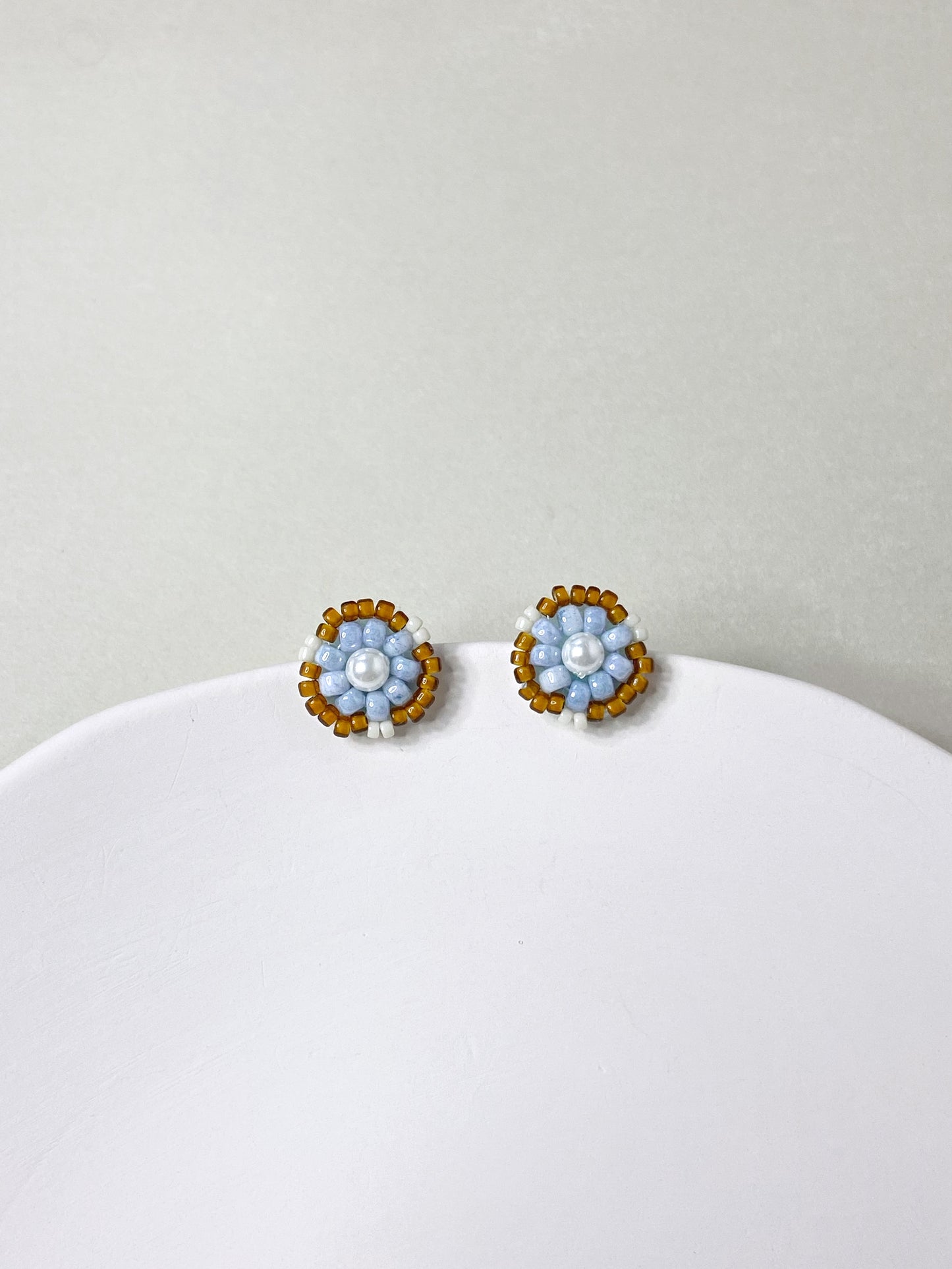 IE321_Bead Embroidered Earrings