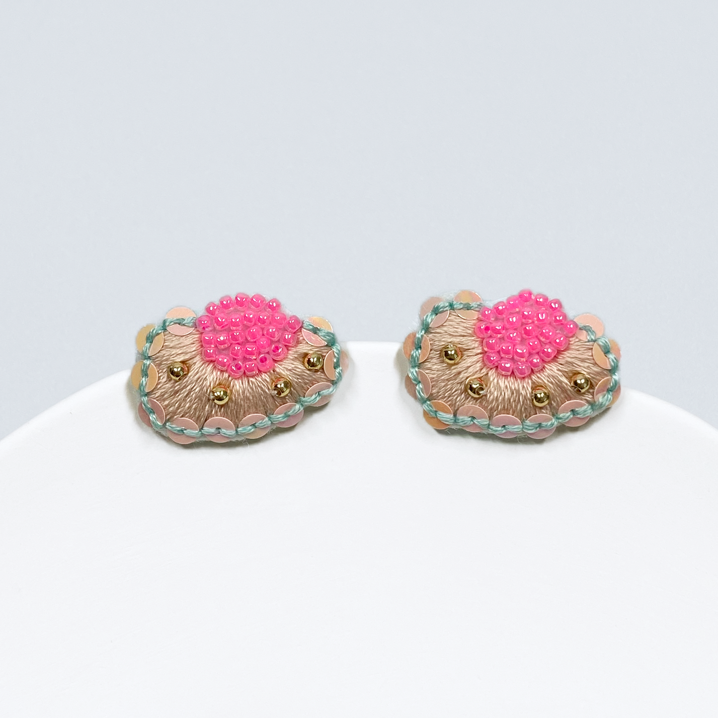 IE325_Thread & Bead Embroidered Earrings