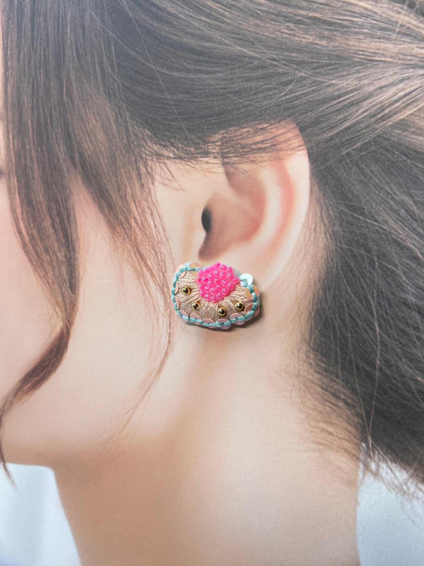 IE325_Thread & Bead Embroidered Earrings