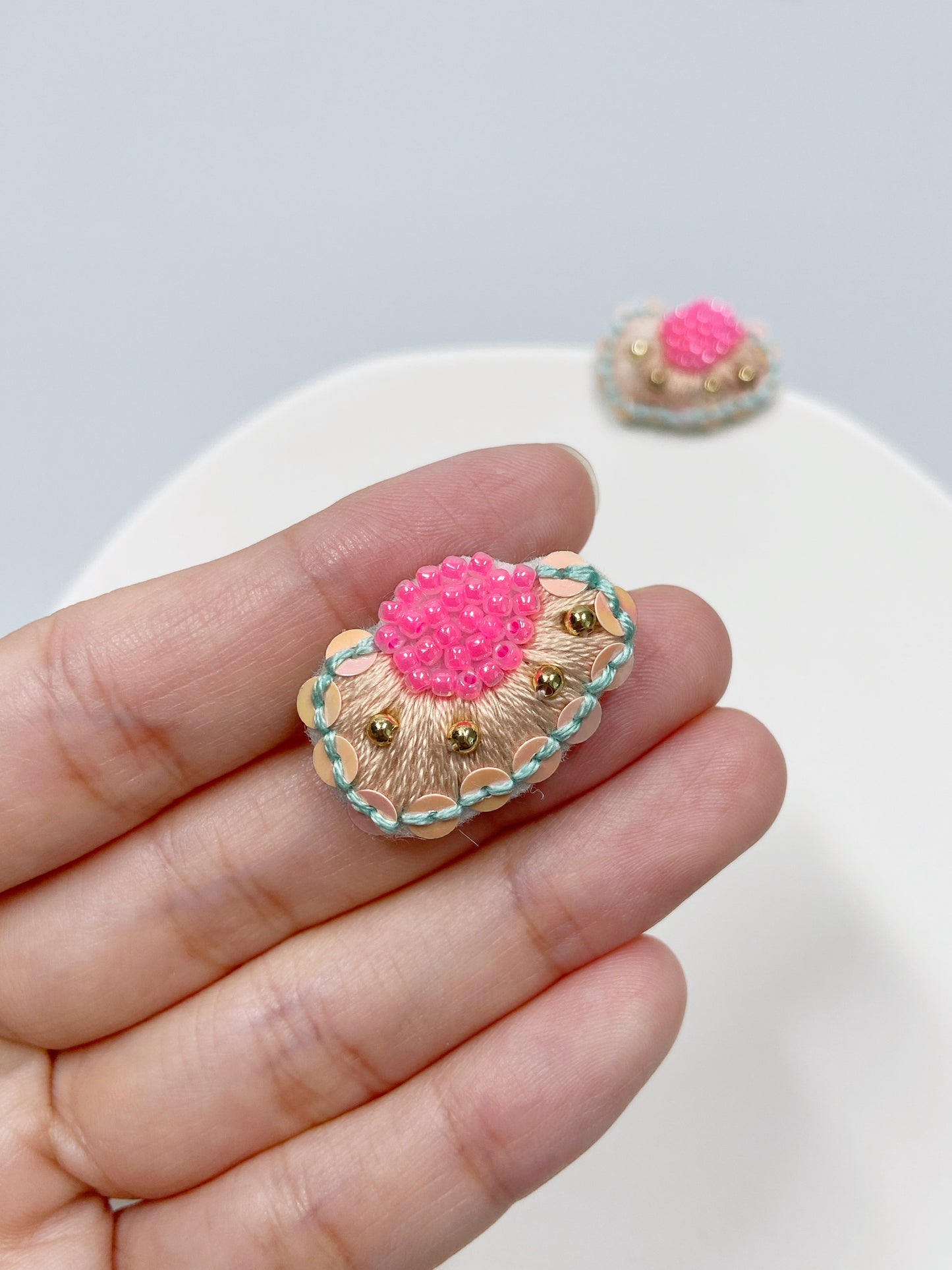 IE325_Thread & Bead Embroidered Earrings