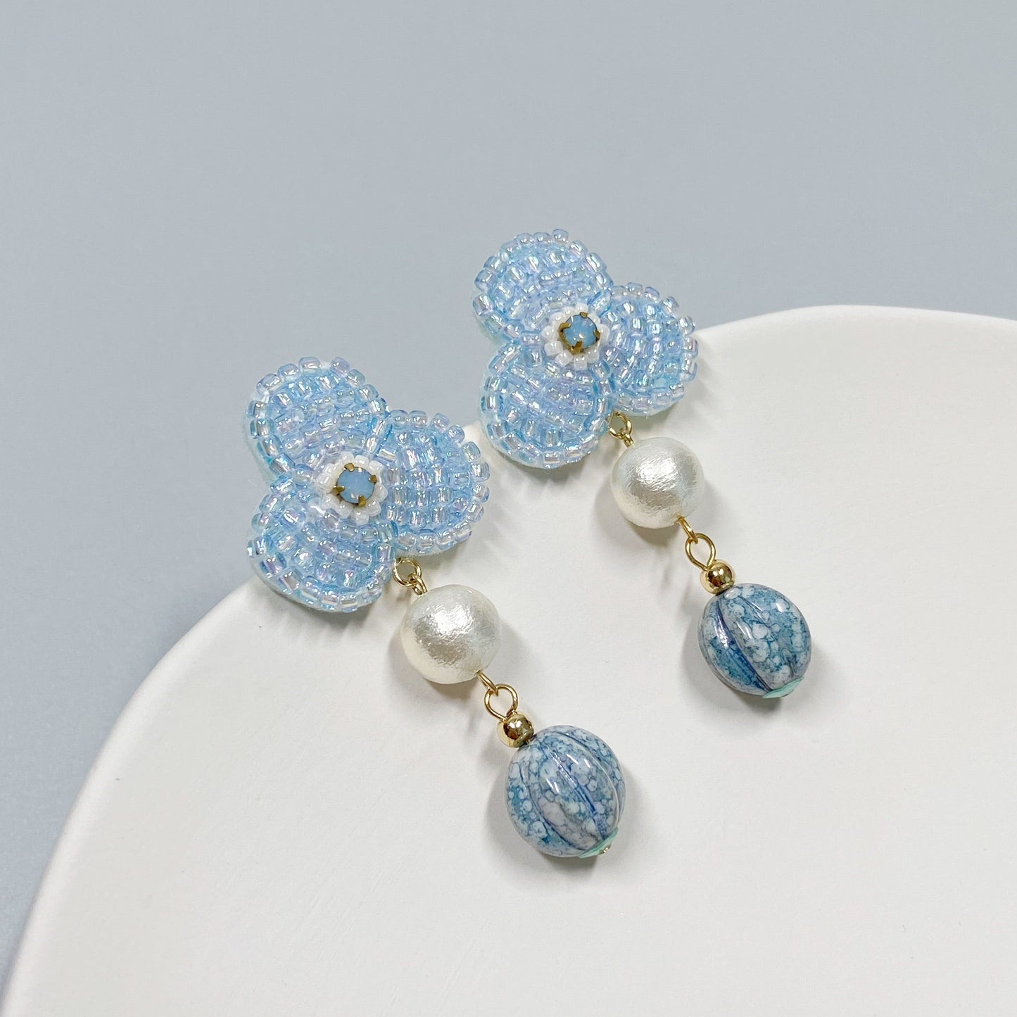 IE326_Bead Embroidered Earrings