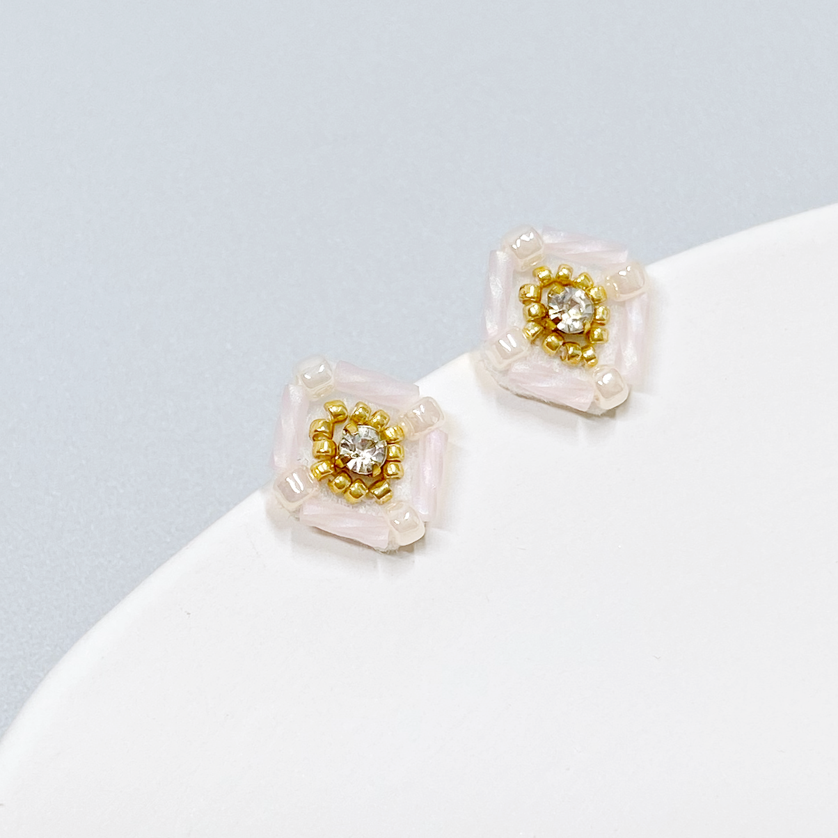 IE329_Bead Embroidered Earrings