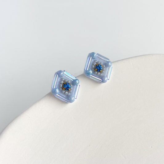 IE331_ビーズ刺繍イヤリング