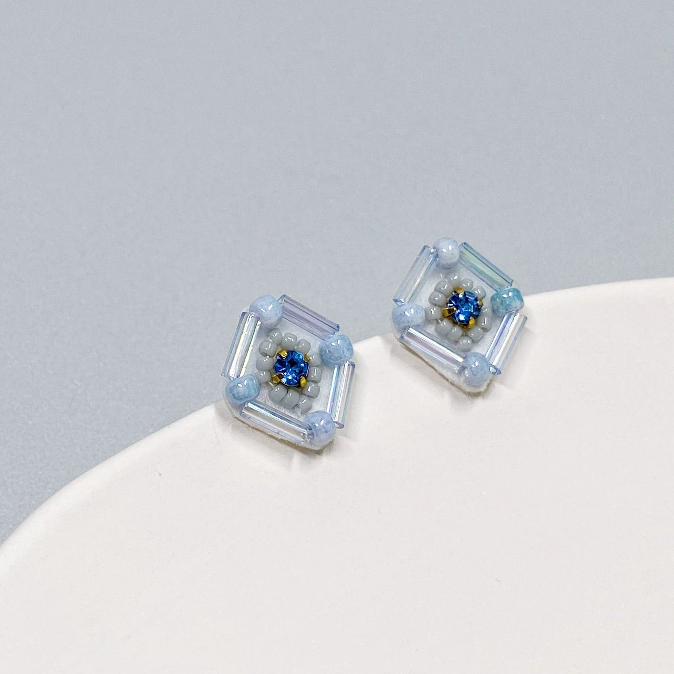 IE331_Bead Embroidered Earrings