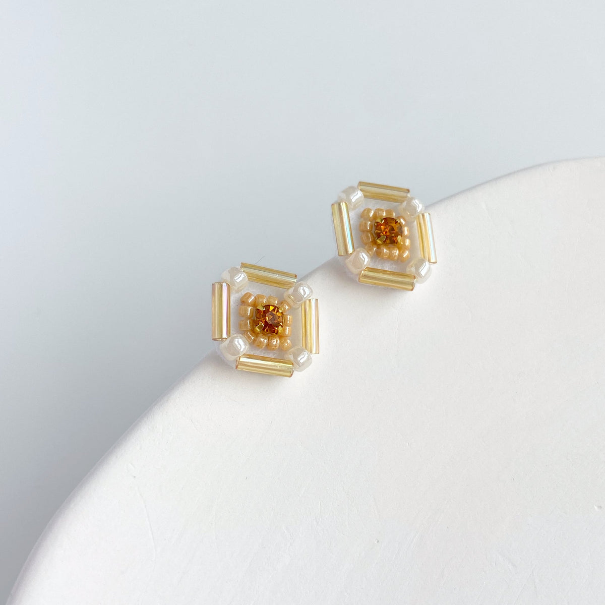 IE333_Bead Embroidered Earrings