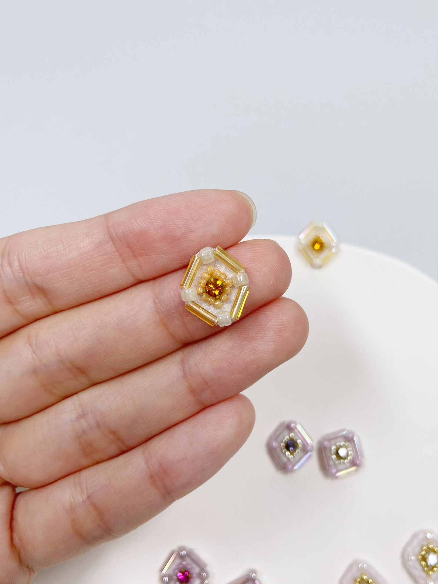 IE333_Bead Embroidered Earrings