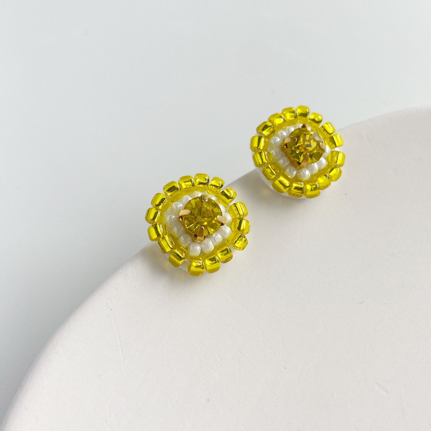 IE337_Bead Embroidered Earrings