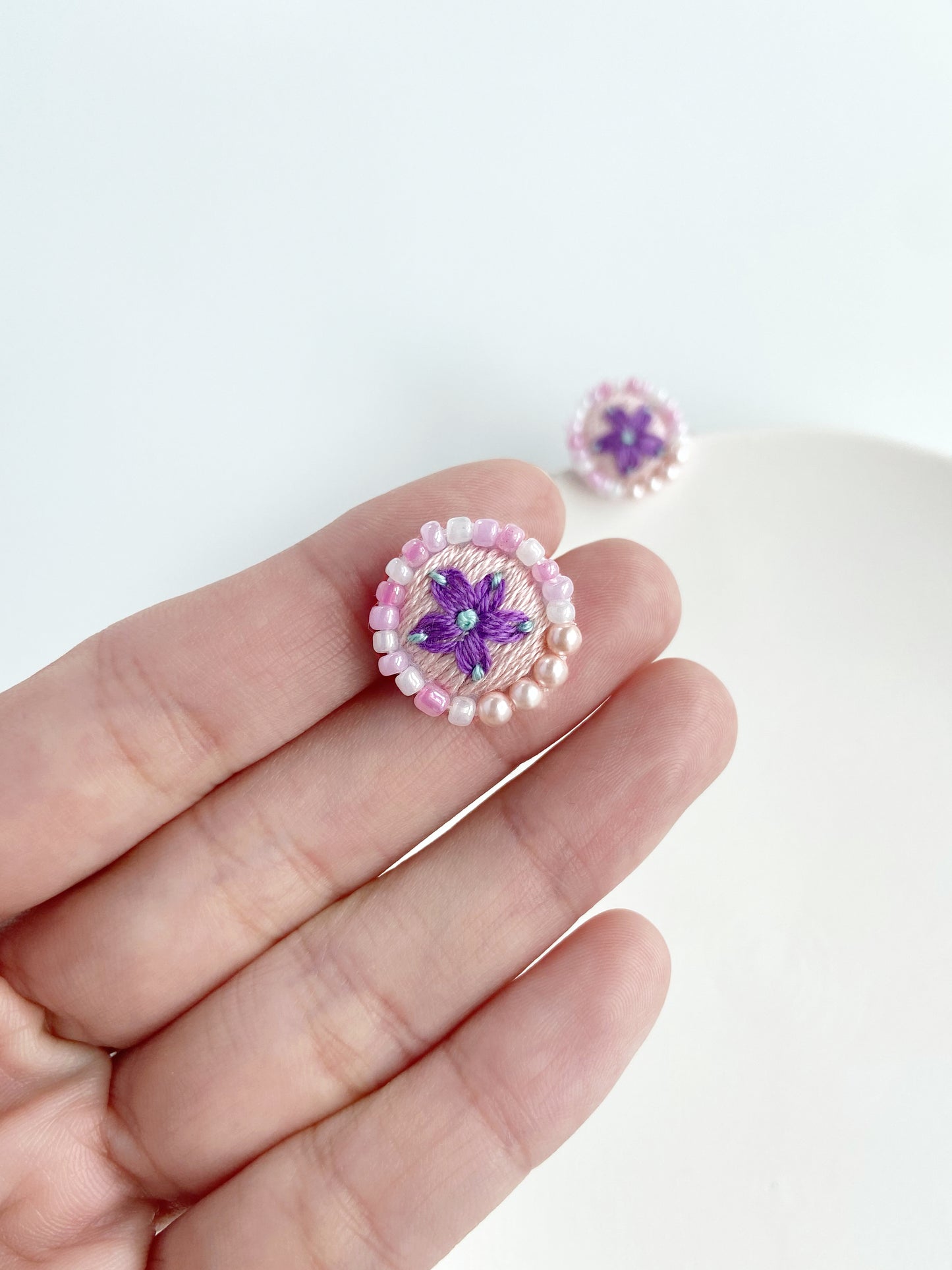 IE355_Thread & Bead Embroidered Earrings