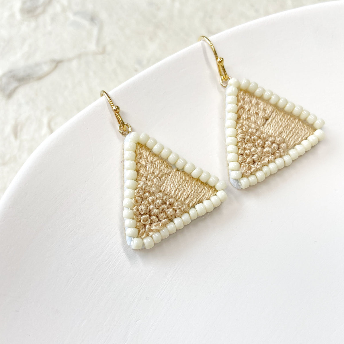 IE357_Thread & Bead Embroidered Earrings