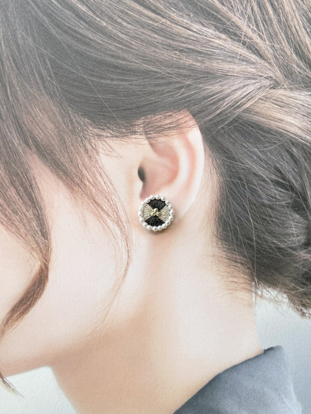 IE362_Thread & Bead Embroidered Earrings