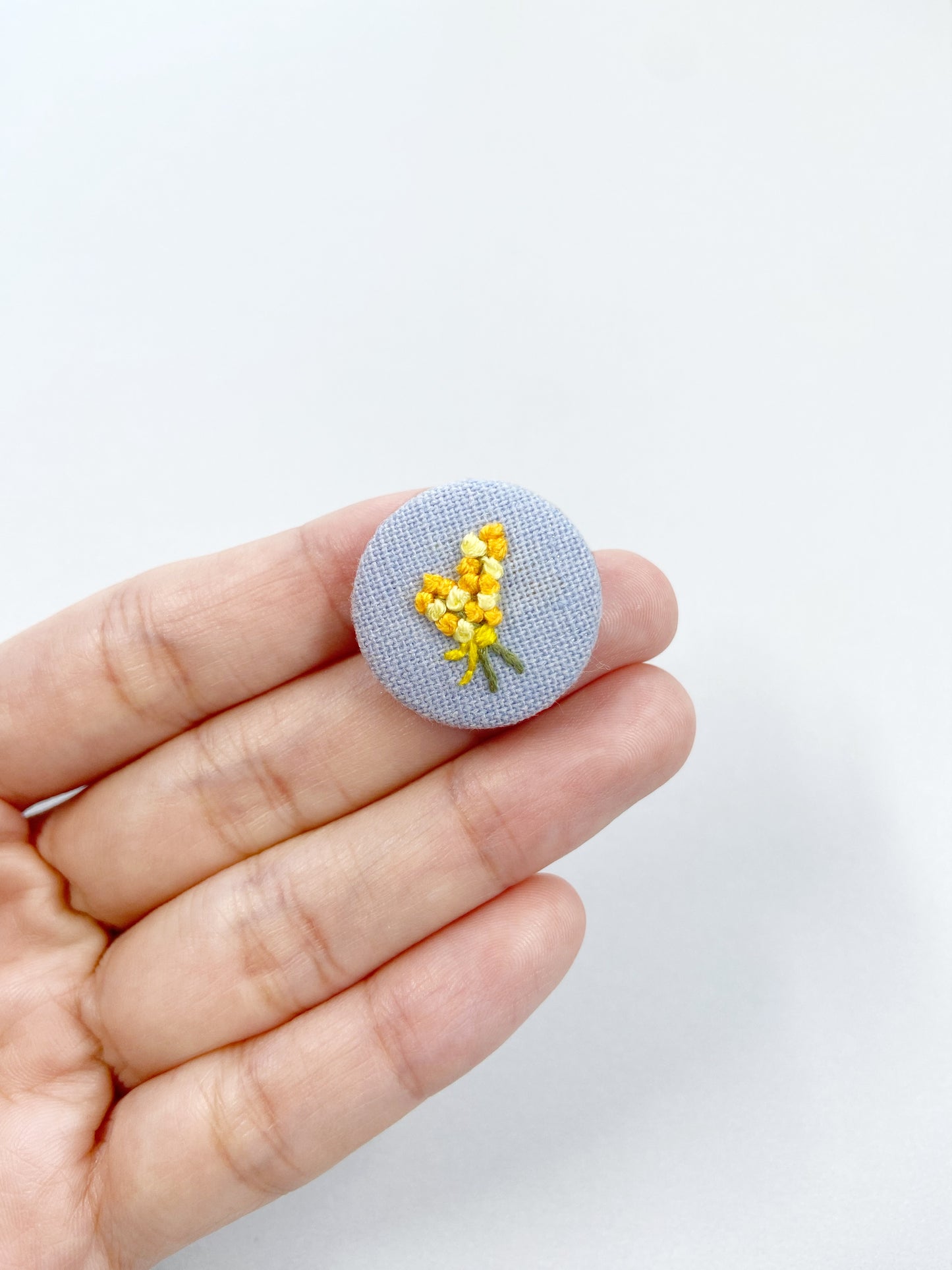 IEP009_Embroidered Brooch Pin